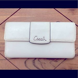 COACH Checkbook Wallet Cream